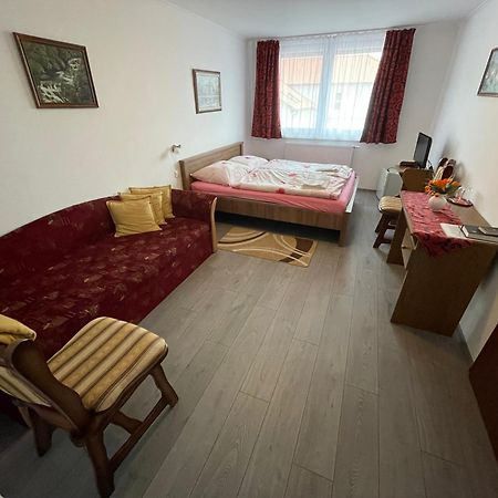 Koller Panzio Hotell Bonyhád Exteriör bild