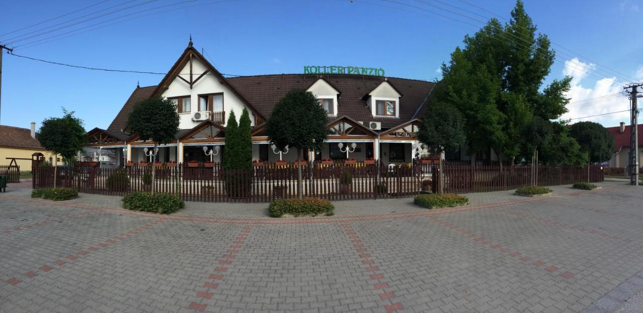 Koller Panzio Hotell Bonyhád Exteriör bild