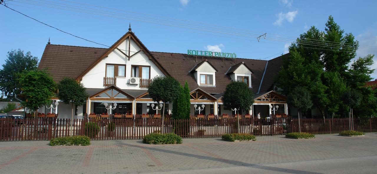 Koller Panzio Hotell Bonyhád Exteriör bild